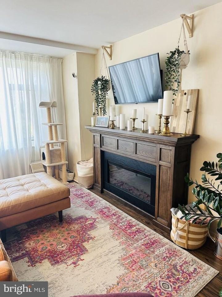 1545 18th St Nw #622 - Photo 4 of 27