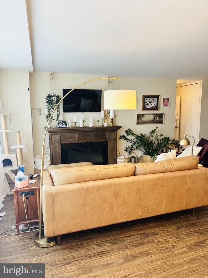 1545 18th St Nw #622 - Photo 5 of 27