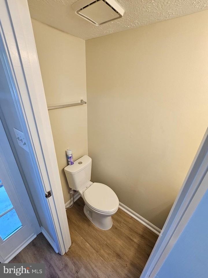 17917 Cottonwood Ter - Photo 3 of 38