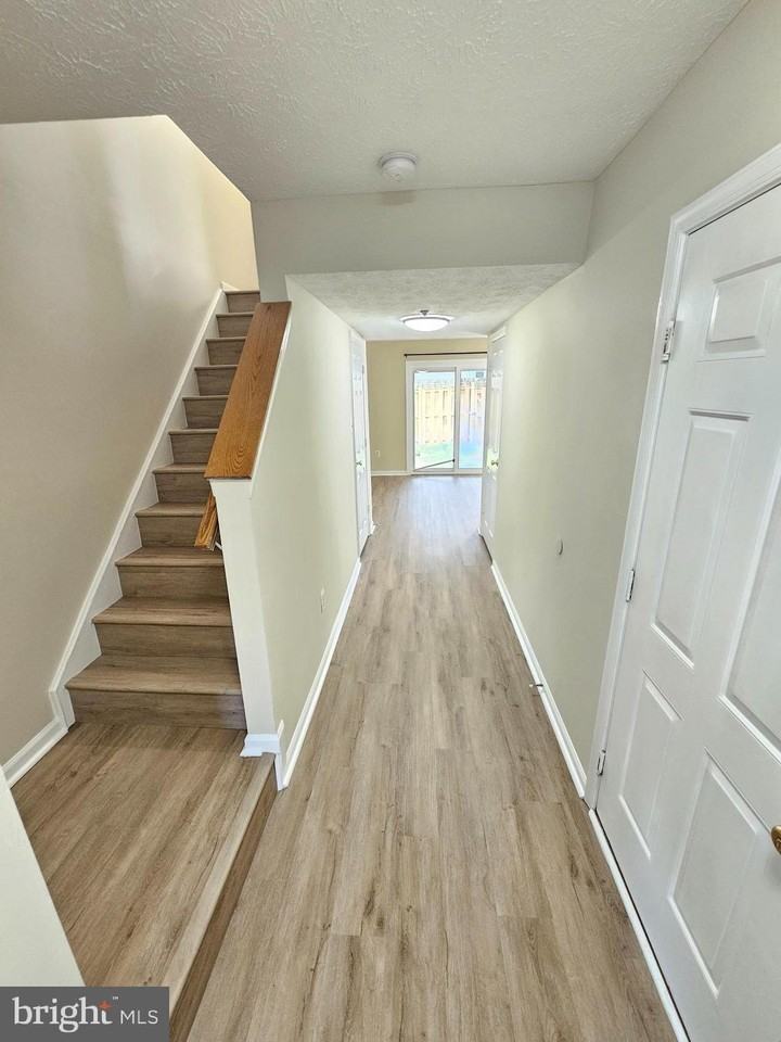17917 Cottonwood Ter - Photo 5 of 38
