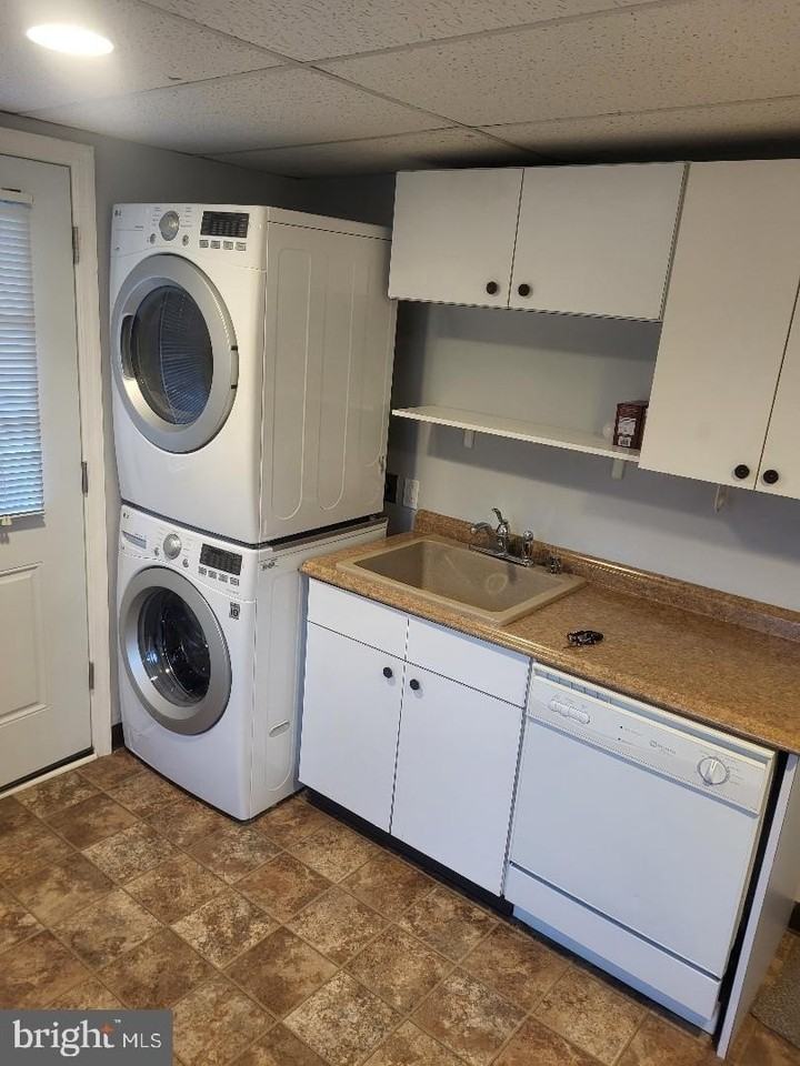 40 Oak Ave - Photo 3 of 10