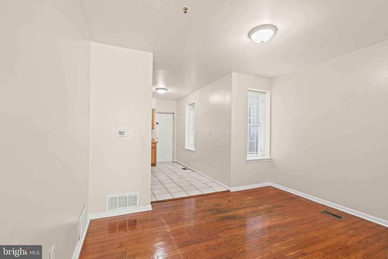 1821 S 4th St - Photo 7 of 29