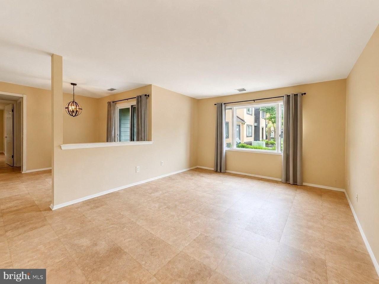 2112 Sayre Dr - Photo 2 of 22