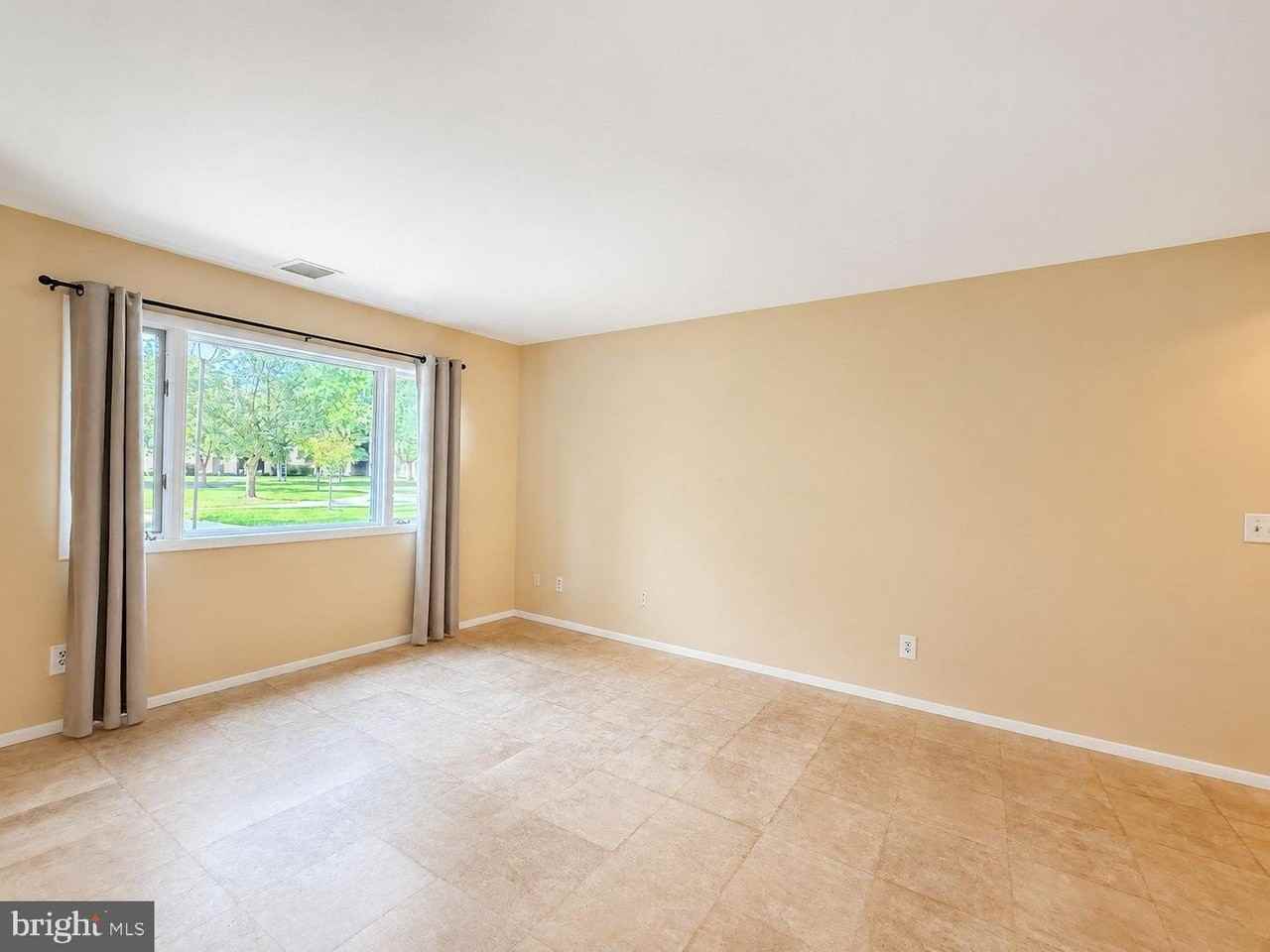 2112 Sayre Dr - Photo 3 of 22