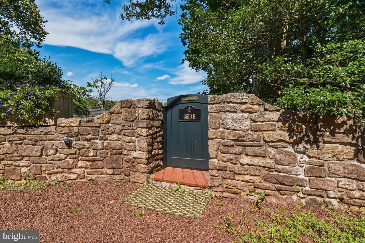3610B River Rd - Photo 2 of 50