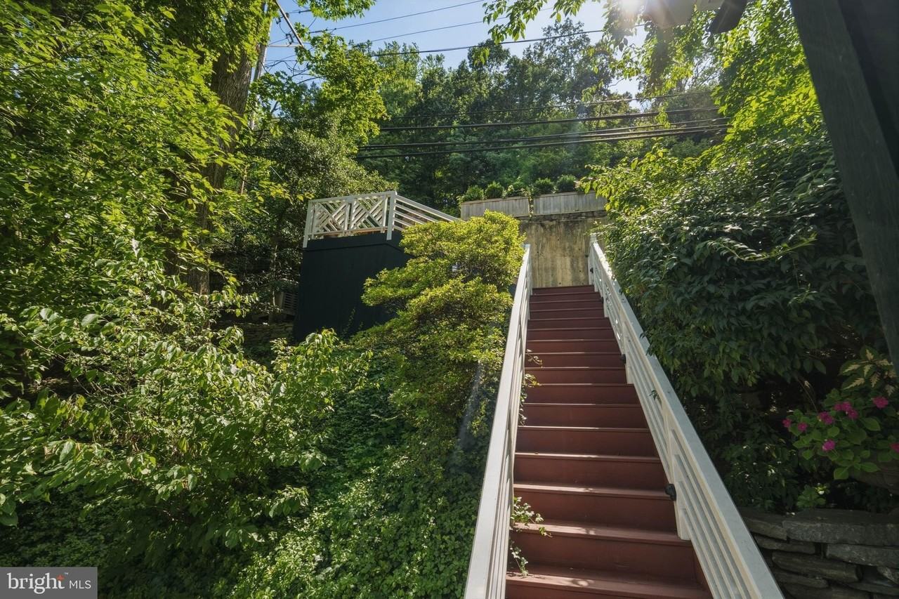 3610B River Rd - Photo 4 of 50