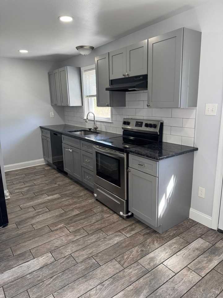 131 1st Ave - Photo 2 of 11