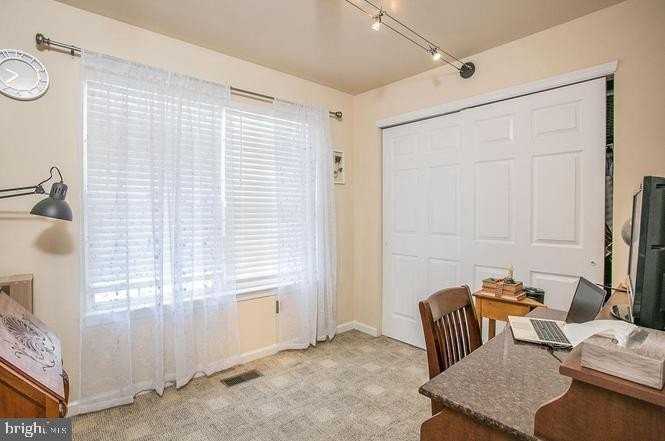 321 Southern Ave - Photo 6 of 21