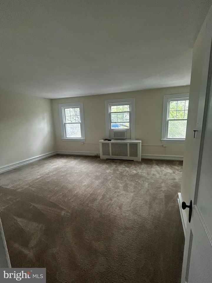 237 Haverford Ave - Photo 5 of 5