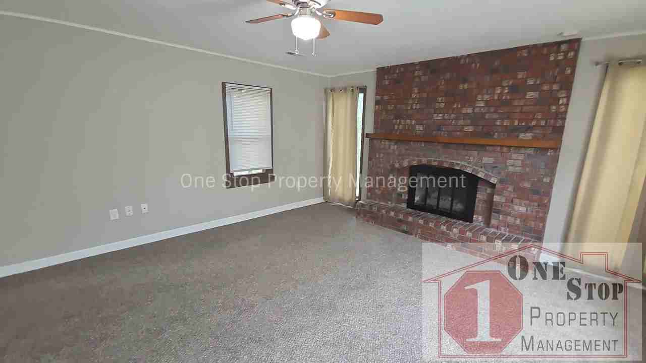 404 Ne 67th Ter - Photo 5 of 26