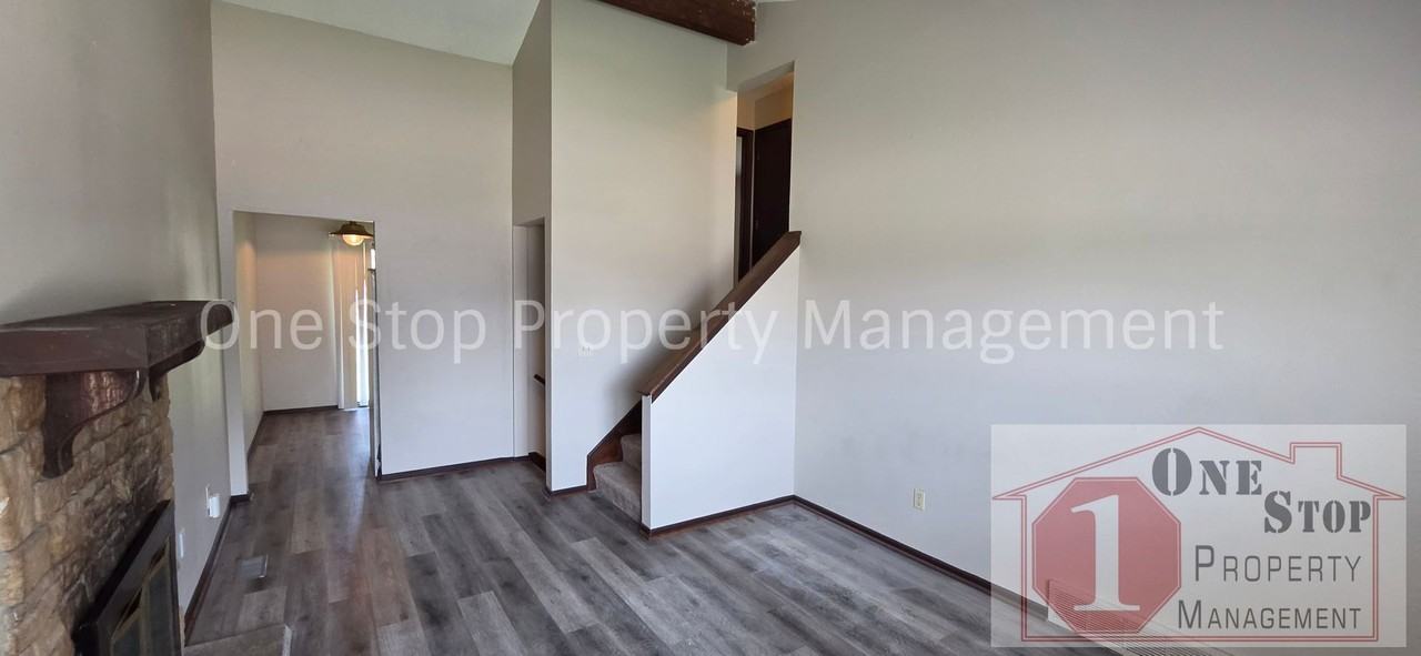 1300 E 152nd Ter - Photo 3 of 22