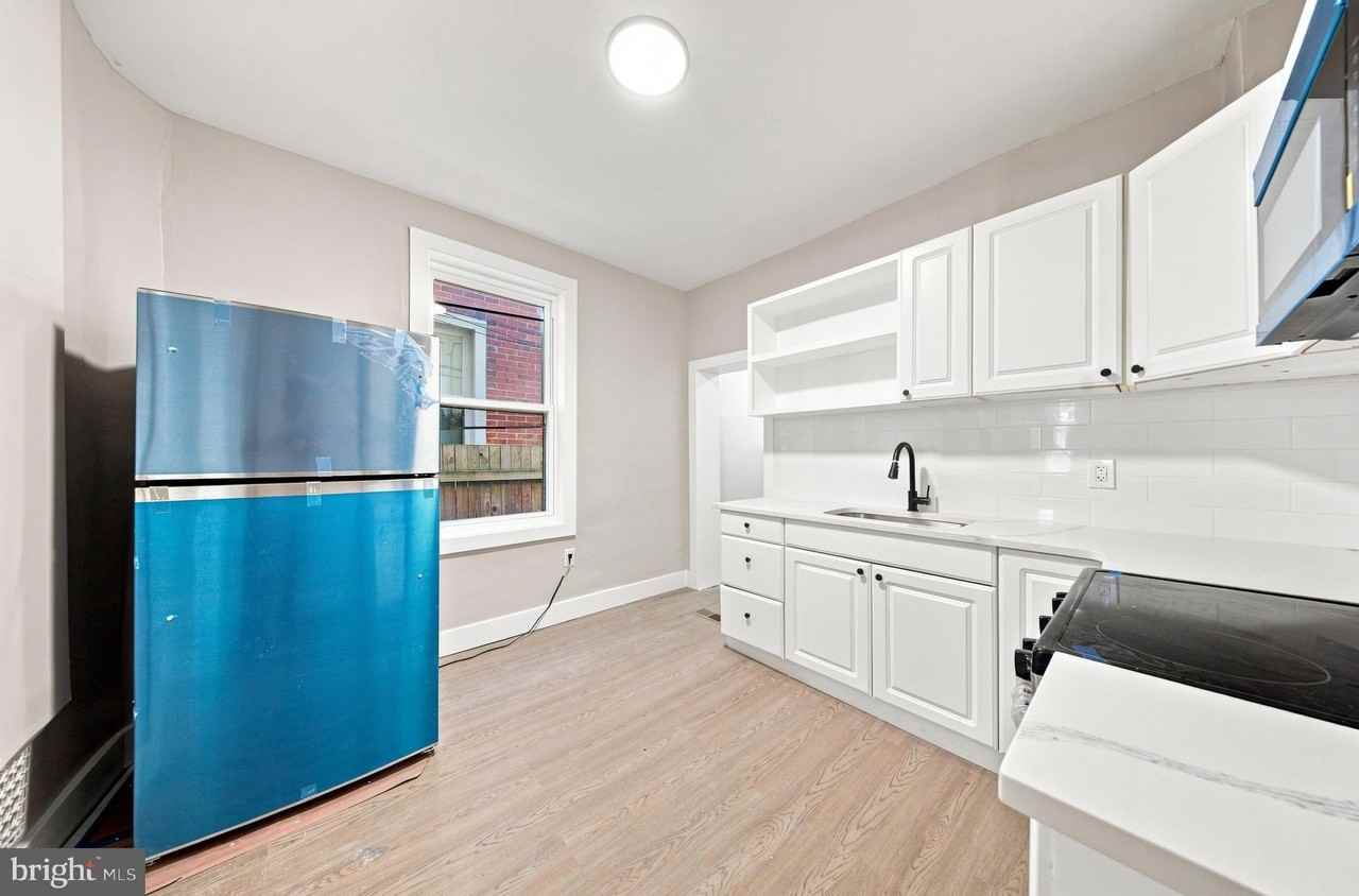 231 E Phil Ellena St - Photo 3 of 28