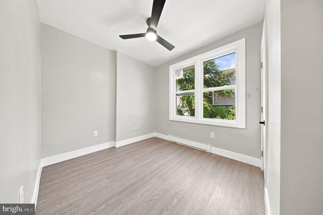 231 E Phil Ellena St - Photo 4 of 28