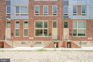 featured image of 1309 S Woodstock St