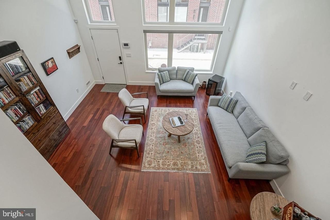 1309 S Woodstock St - Photo 7 of 37