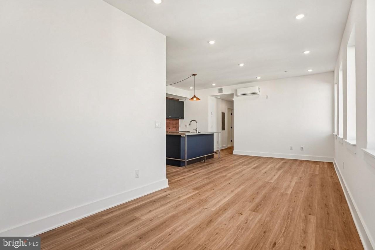 2456 Frankford Ave #9 - Photo 5 of 26