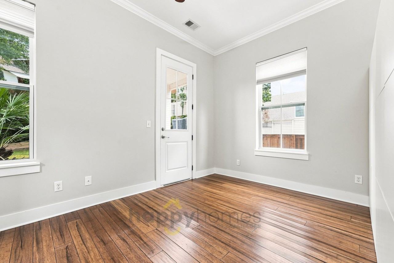 4613 Oakwood Ave - Photo 5 of 24