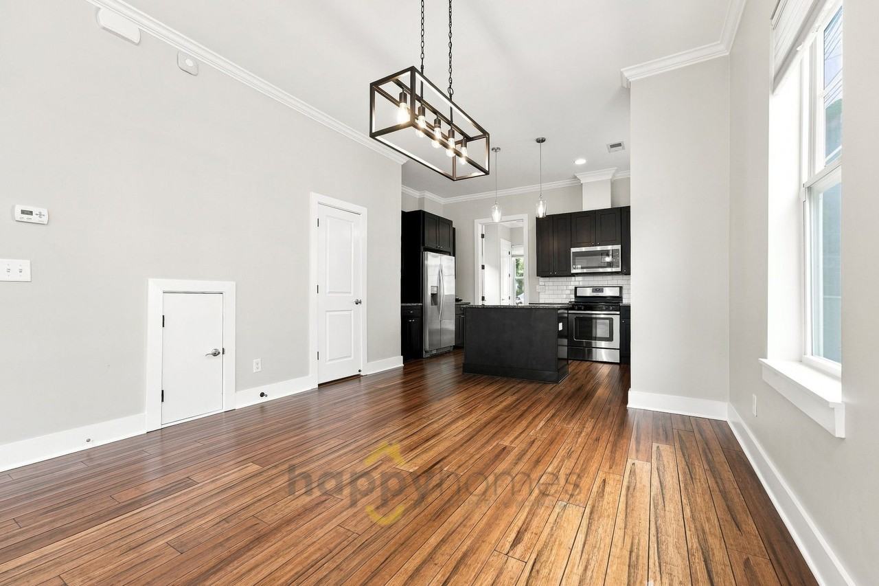 4613 Oakwood Ave - Photo 6 of 24