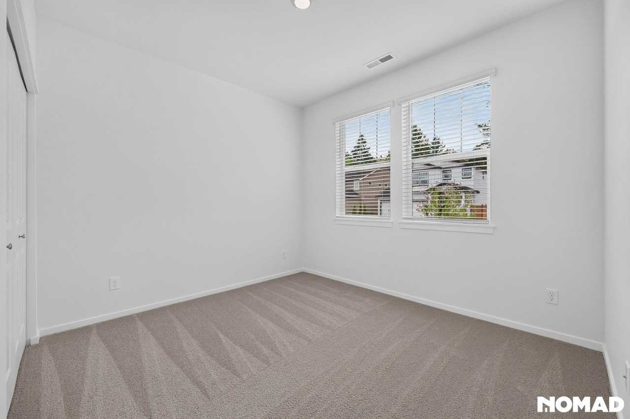 14730 59th Ave E - Photo 4 of 31