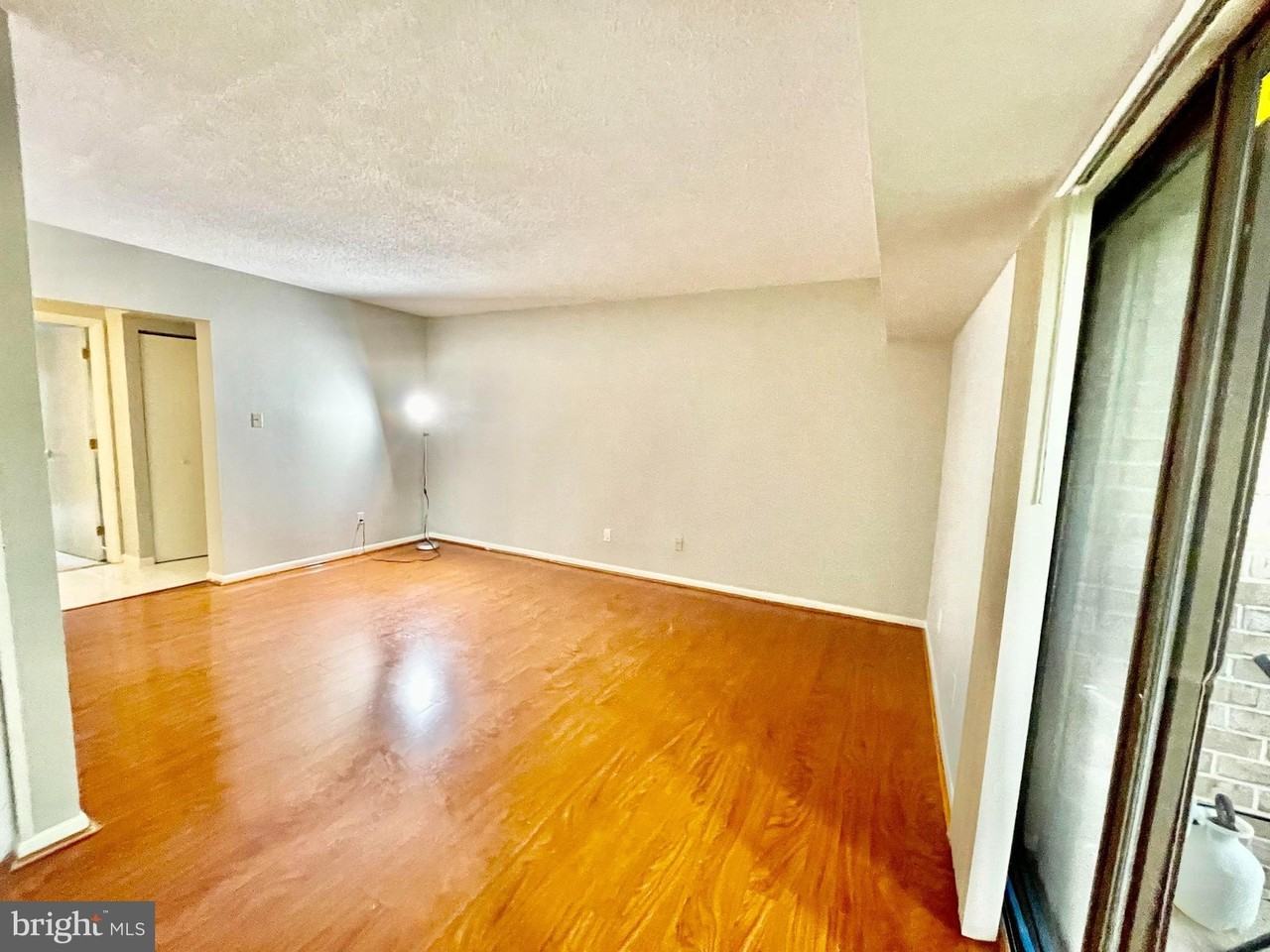11623 Stoneview Sq #11C - Photo 7 of 32
