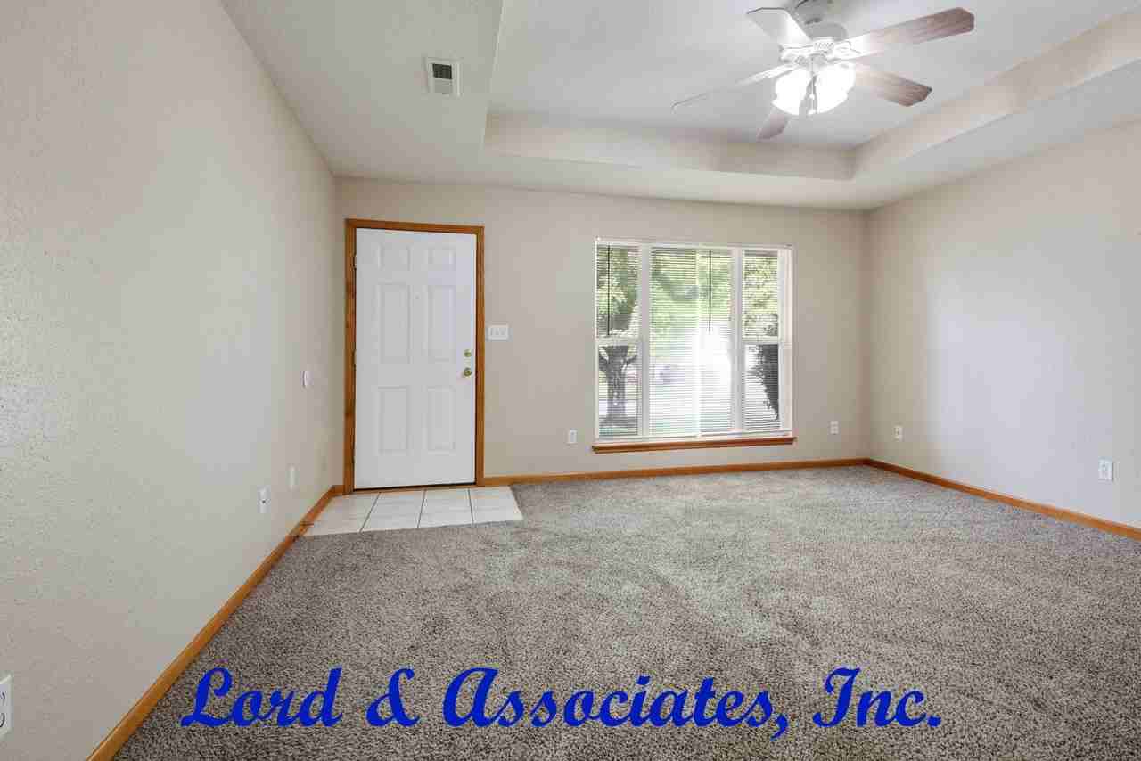 2222 Thomas St - Photo 3 of 14
