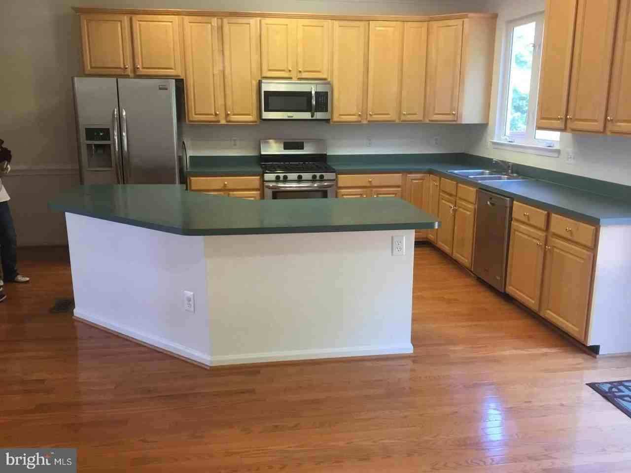 5271 Ballycastle Cir - Photo 6 of 30
