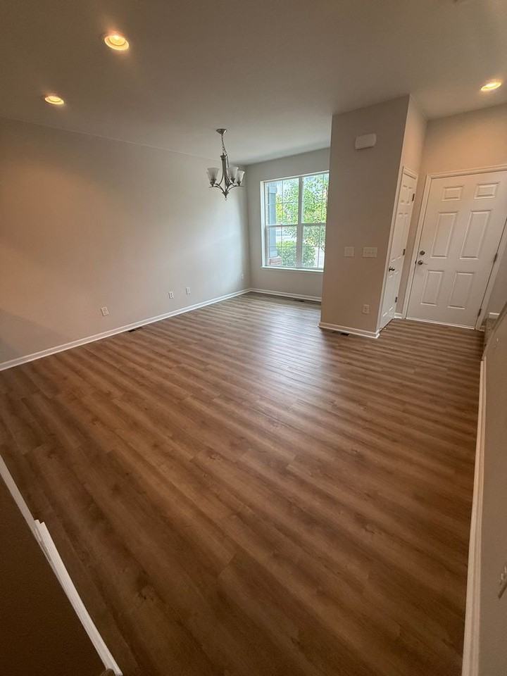 4924 S Algonquian Way - Photo 2 of 17