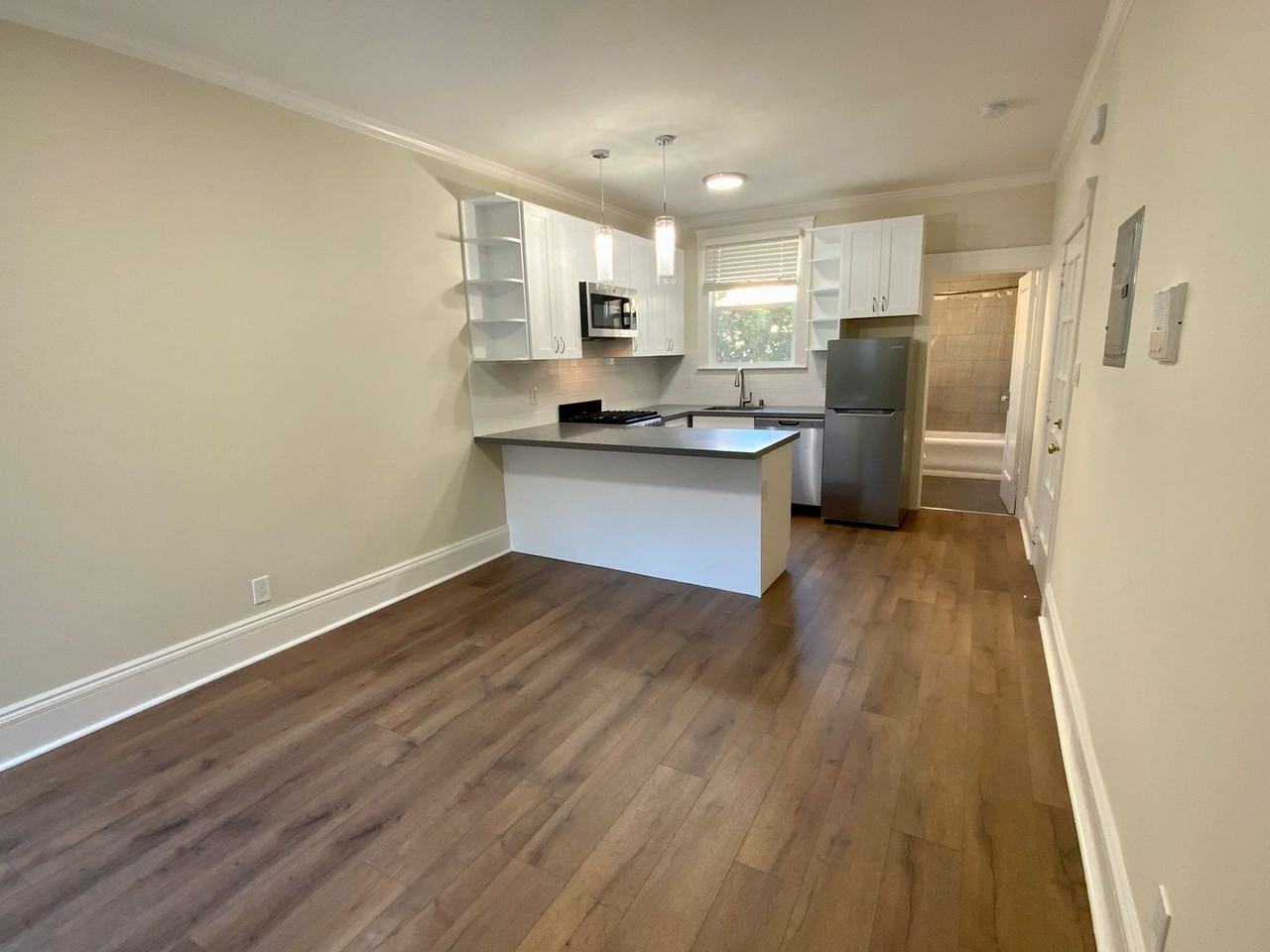 1460 Sutter St - Photo 2 of 13