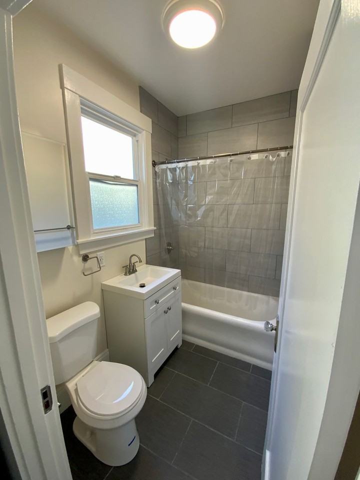 1460 Sutter St - Photo 5 of 13
