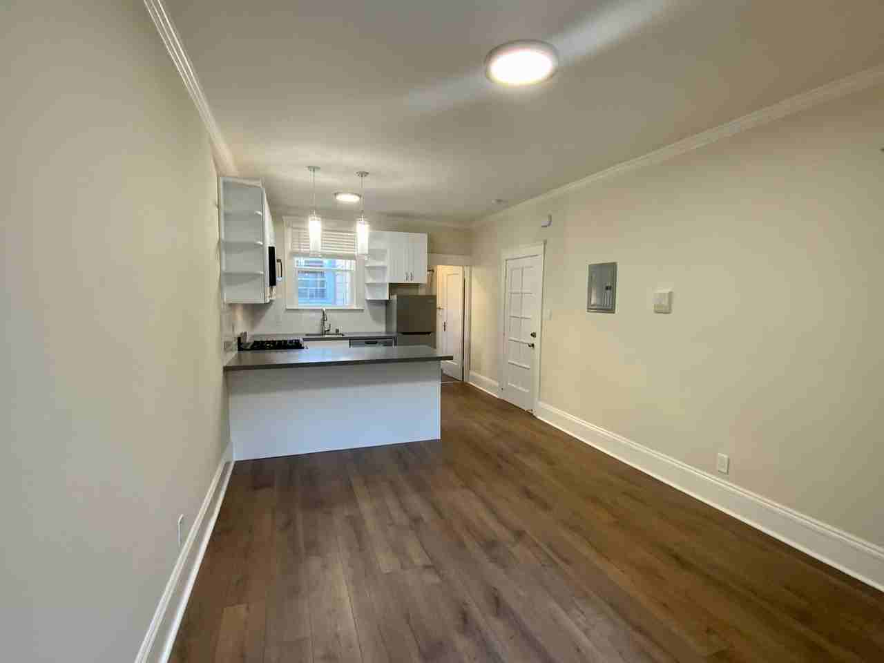1460 Sutter St - Photo 6 of 13