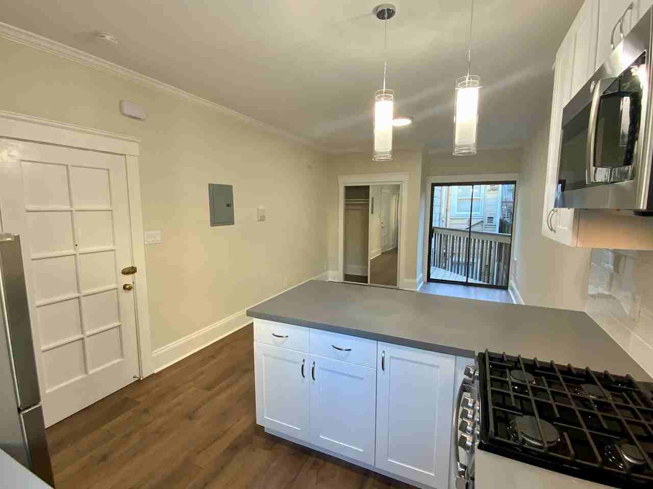 1460 Sutter St - Photo 7 of 13