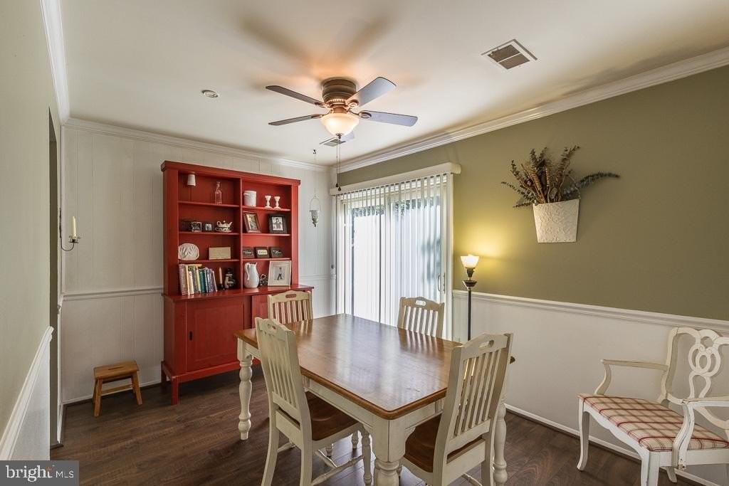 12709 Kingsbury Ct - Photo 2 of 28