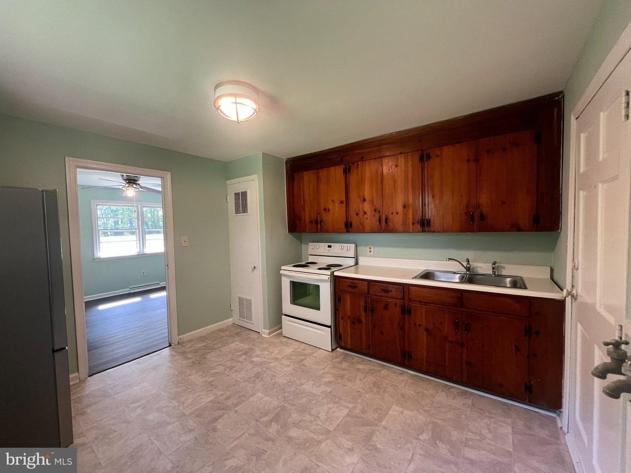 3520 Loren Dr - Photo 6 of 17