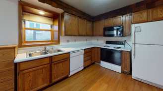 7 E Gilman St #1 - Photo 1 of 1