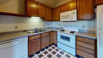 7 E Gilman St #4 - Photo 1 of 1