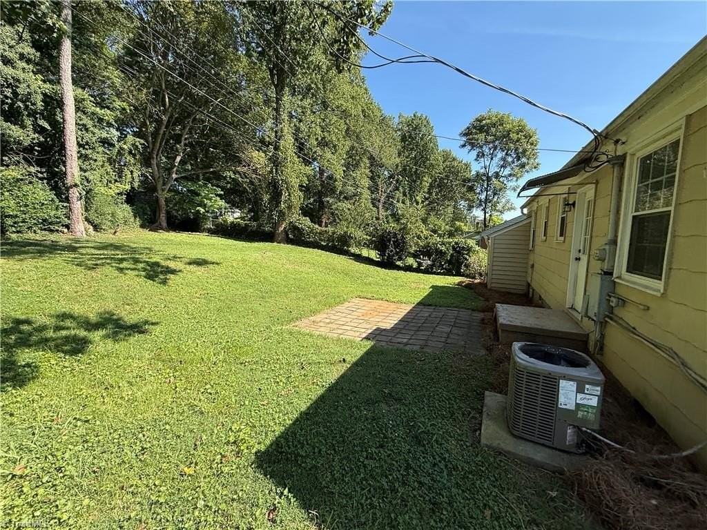 1405 Revere Rd - Photo 4 of 17