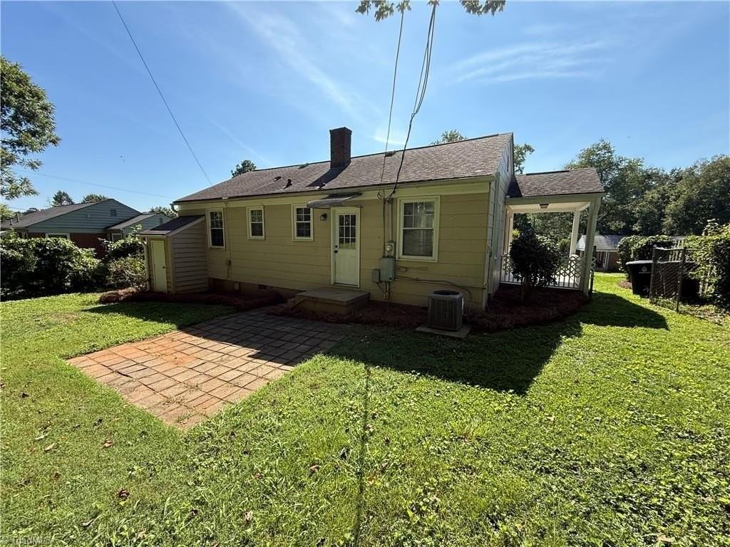 1405 Revere Rd - Photo 5 of 17