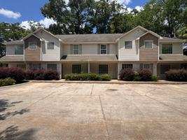 featured image of 816 N Greenwood St