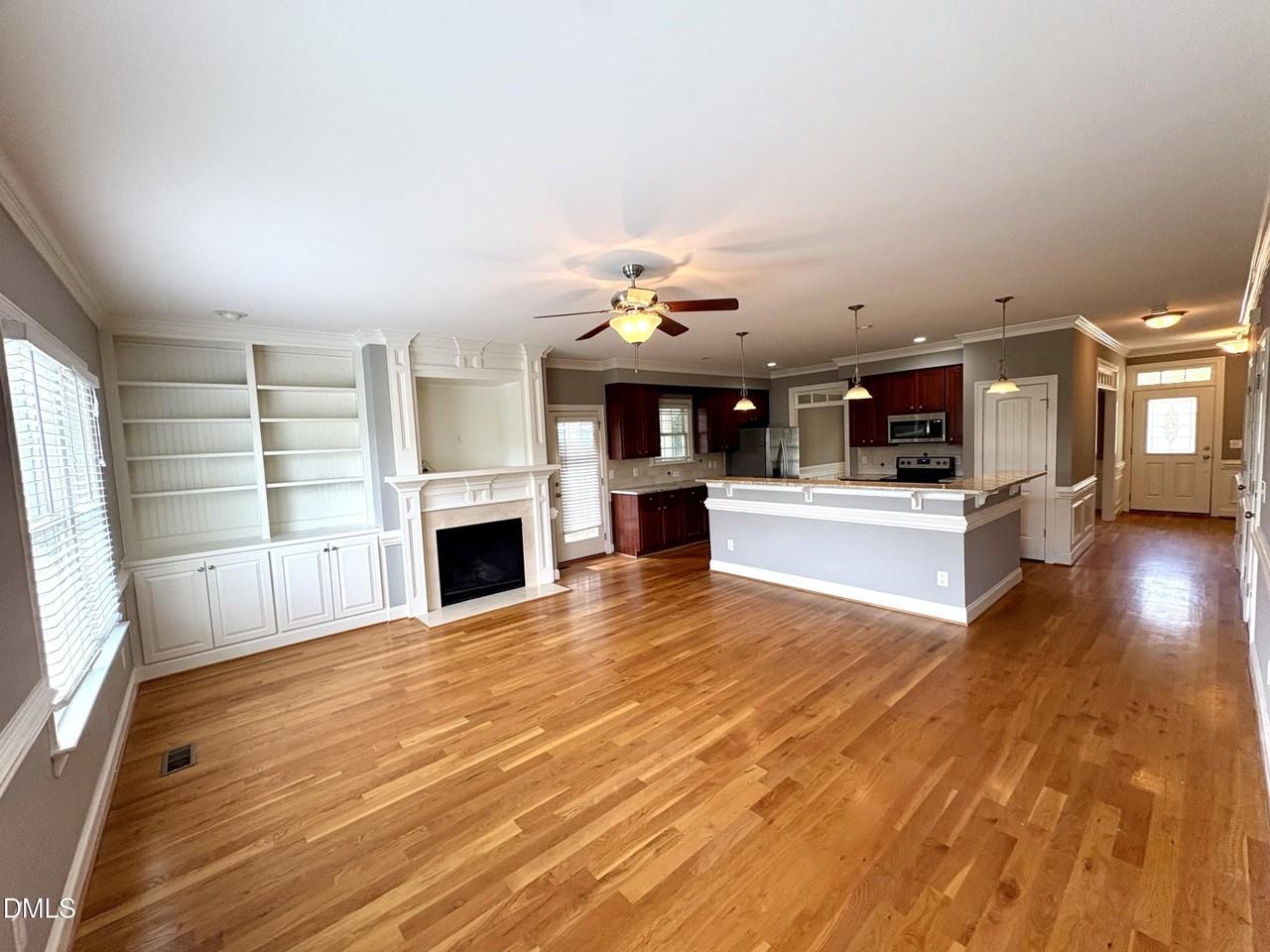1315 Center St - Photo 3 of 23