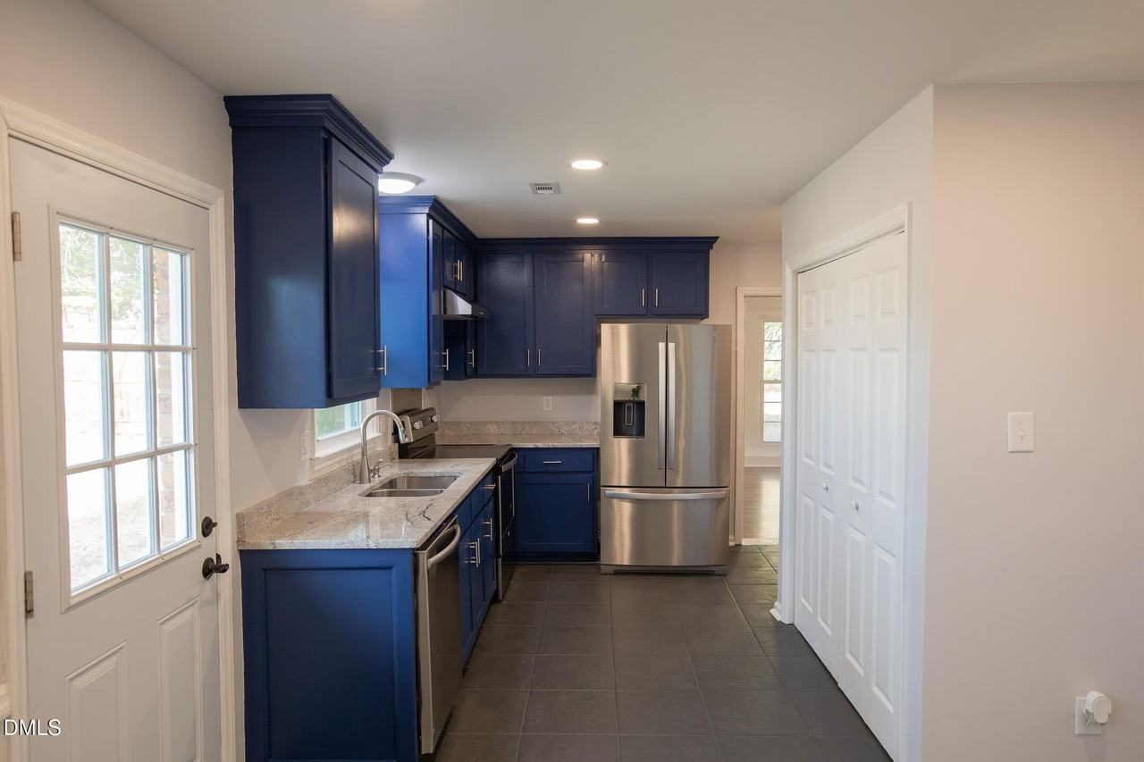 701 Chandler Rd - Photo 7 of 29