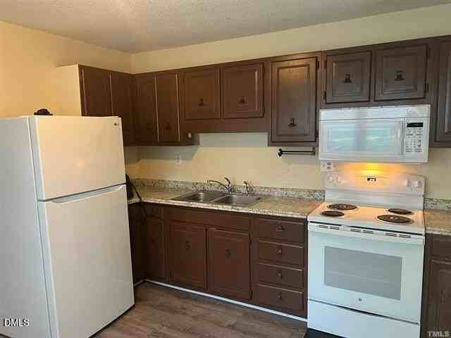 2301 Keith Dr - Photo 3 of 9