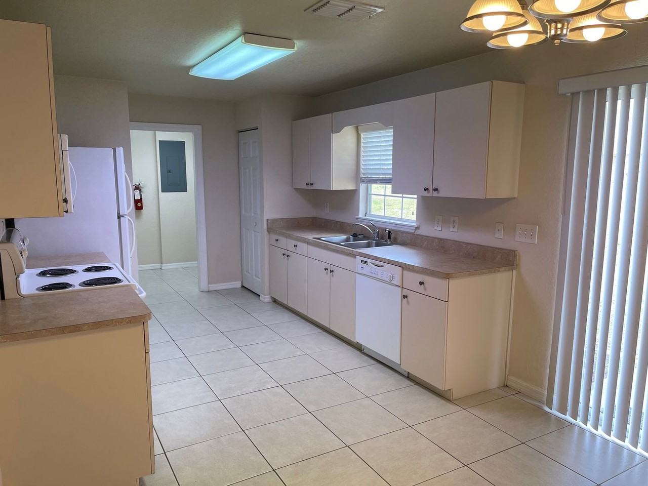 7287 Midway Ter - Photo 5 of 21