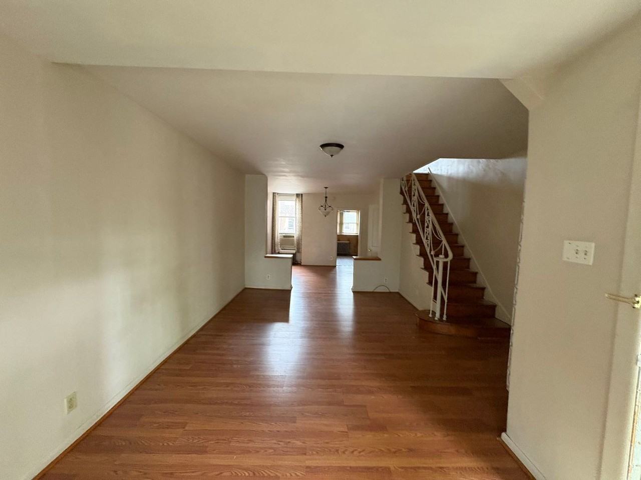 4112 Stirling St - Photo 2 of 13