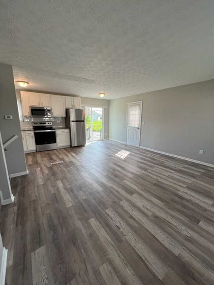 5441 Deforest Dr - Photo 4 of 21