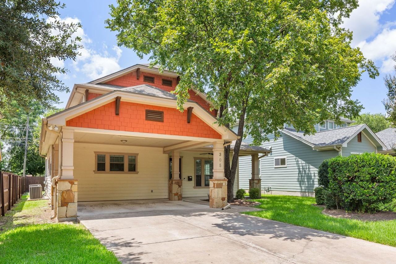 305 Zennia St - Photo 2 of 50