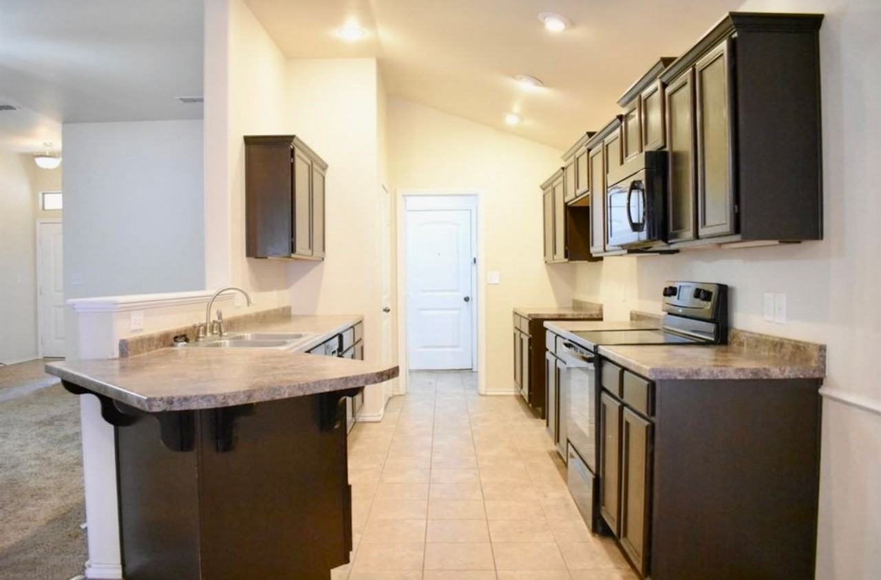 5514 109th St - Photo 4 of 13
