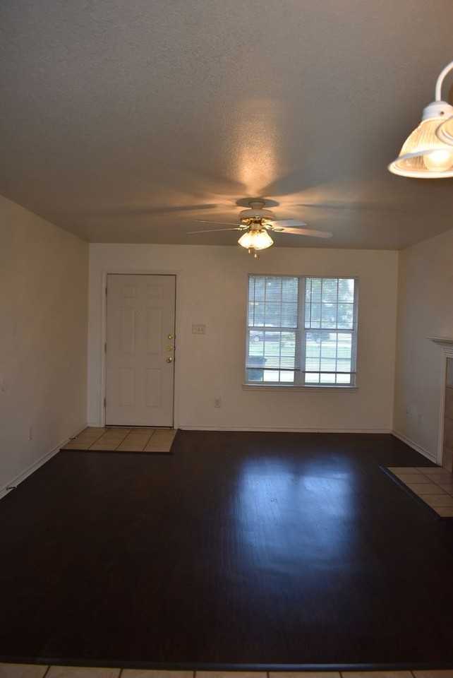 2316 Wildewood Dr - Photo 2 of 21