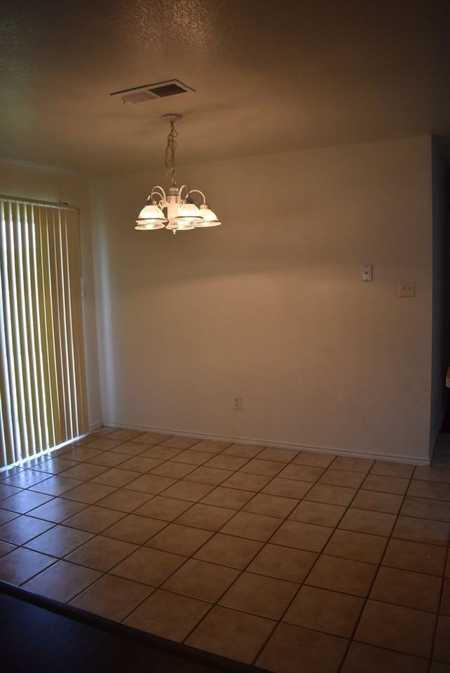 2316 Wildewood Dr - Photo 5 of 21