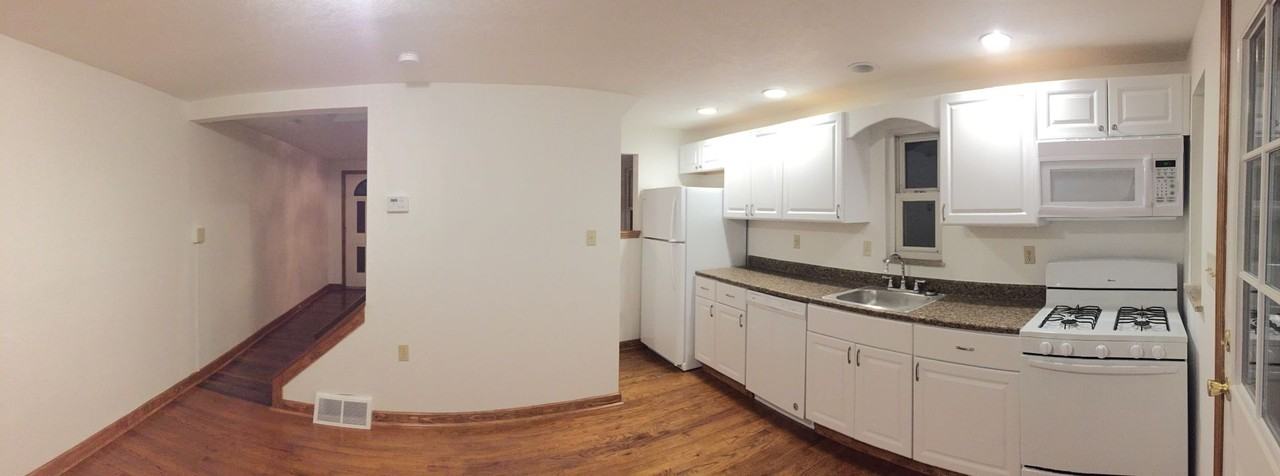 1128 Woodbine St - Photo 3 of 6