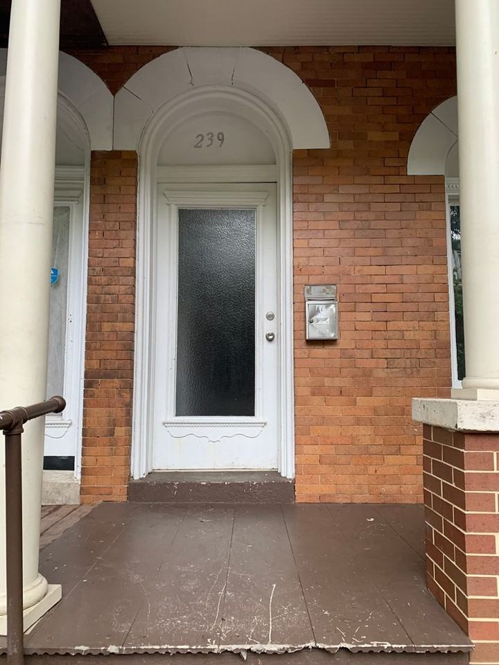 239 S 6th - Photo 2 of 19